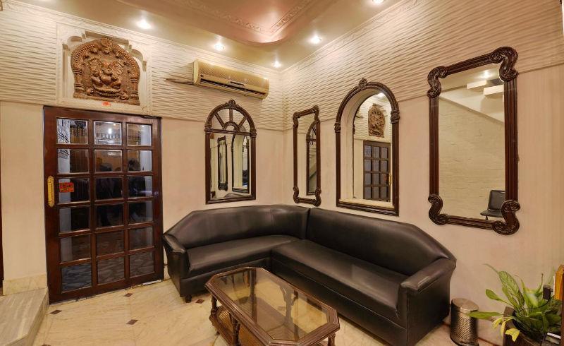 Hotel Heera Калькутта Экстерьер фото